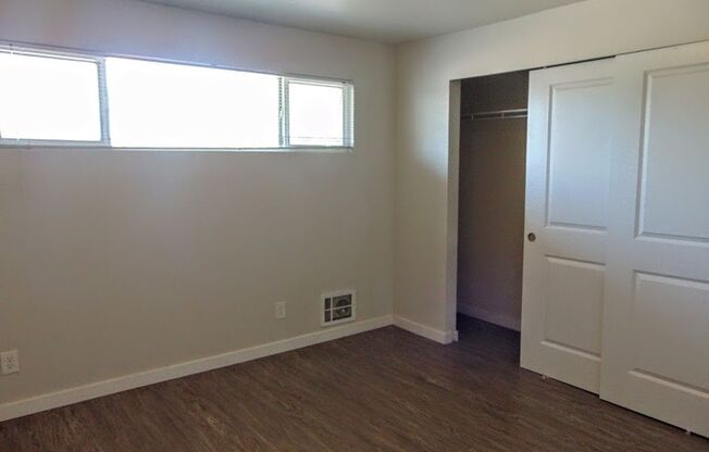 1 bed, 1 bath, 725 sqft, $1,475, Unit 9