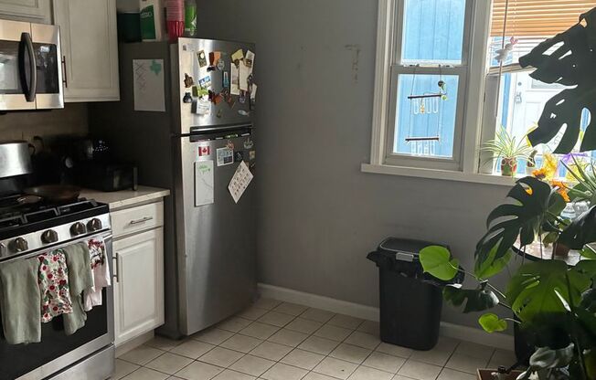 353 Oakland Ave Apt 1 &amp; 2