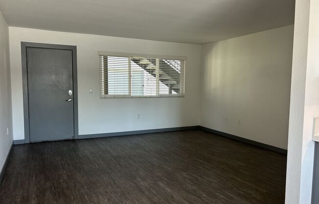 1 bed, 1 bath, 695 sqft, $2,455, Unit D049