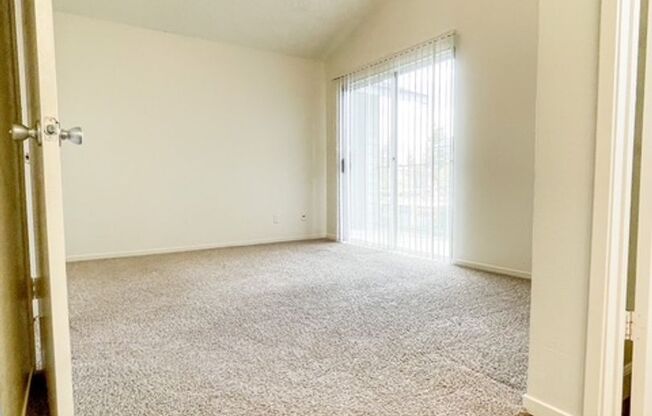 2 beds, 2 baths, 1,044 sqft, $1,795, Unit 1690-209