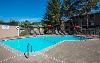 Rolling Hills Pool & Sundeck