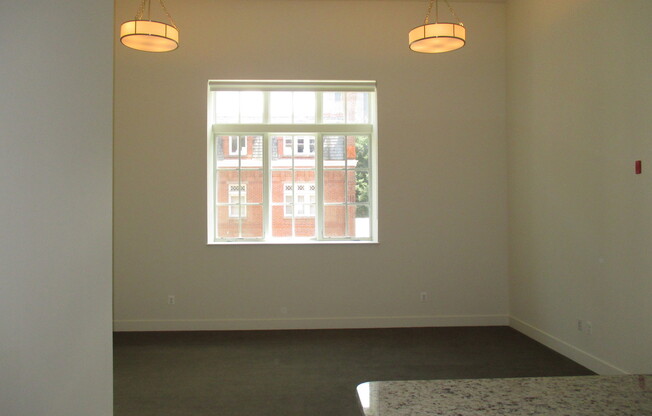 Studio, 1 bath, 640 sqft, $849, Unit 401