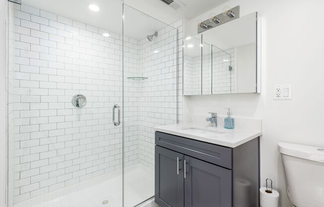 3 beds, 3 baths, 1,200 sqft, $3,600, Unit 105-1