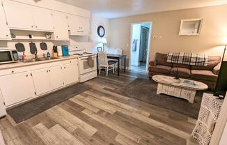 1 bed, 1 bath, 450 sqft, $995, Unit 2