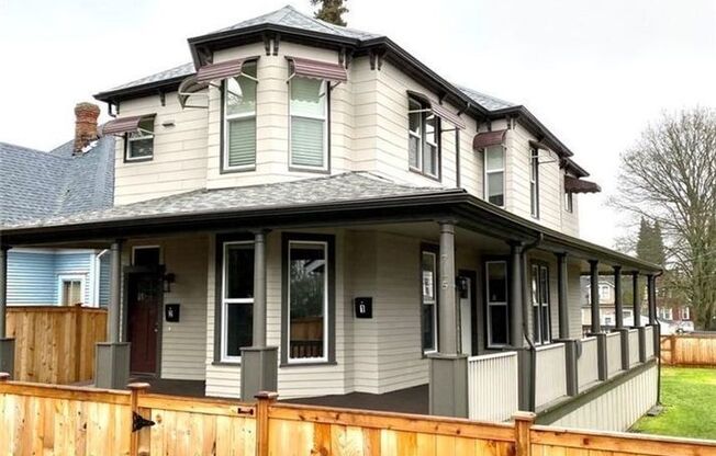 715 S Sheridan Ave