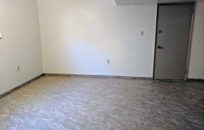 2 beds, 1 bath, $1,775, Unit 111C