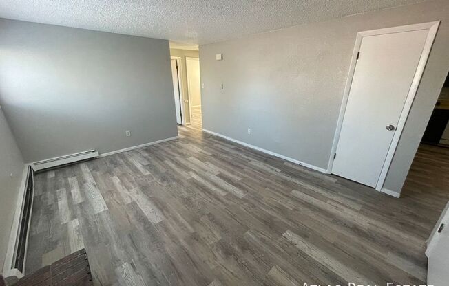 2855 W MONTEBELLO DR