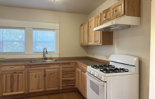 4 beds, 1.5 baths, $2,395