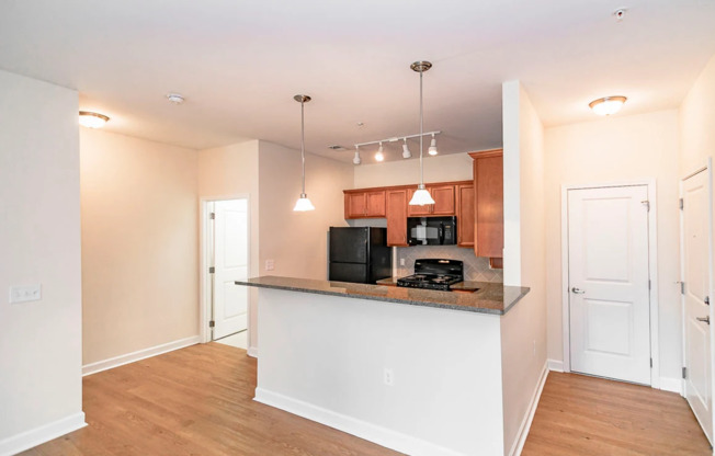 2 beds, 2 baths, 1,222 sqft, $1,505, Unit 115