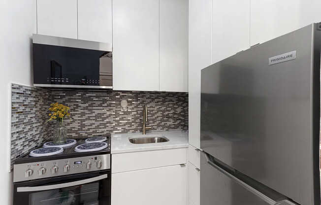 Studio, 1 bath, $3,700, Unit 6A