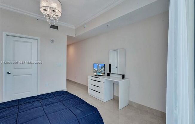 3 beds, 3 baths, 1,744 sqft, $4,800, Unit 1945 S Ocean Dr # 2101