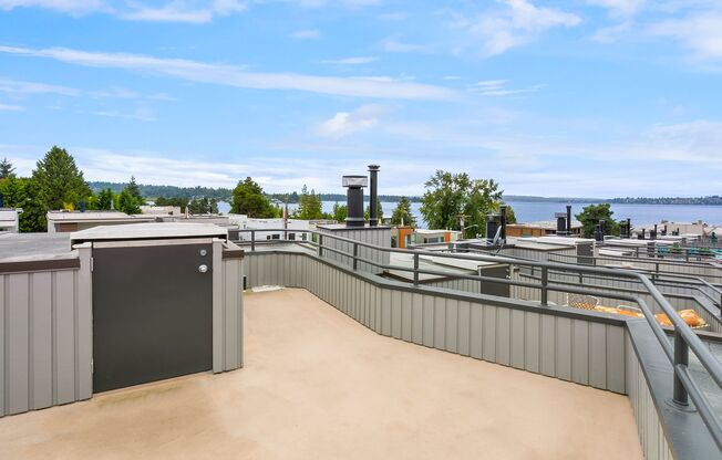 3 beds, 3.5 baths, $6,100