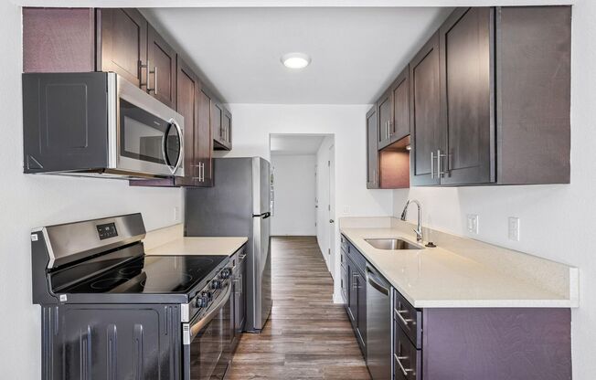 1 bed, 1 bath, 698 sqft, $1,399, Unit 83