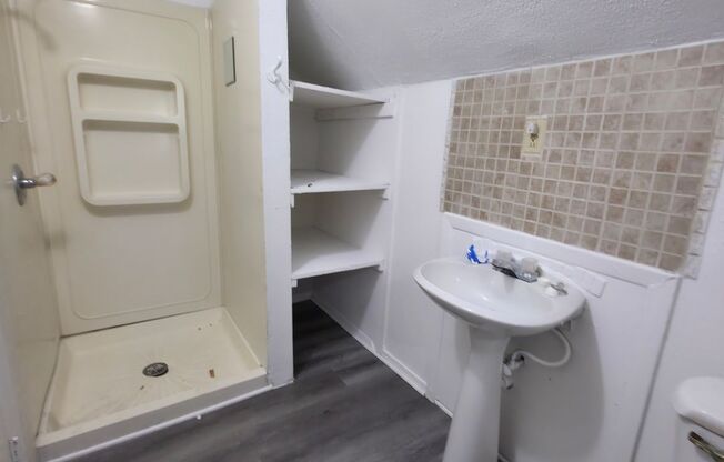 3547 - 3549 Trent Ave