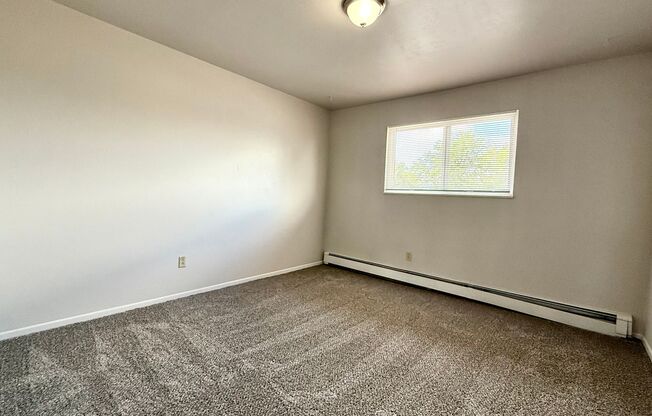 2 beds, 1 bath, 800 sqft, $1,150, Unit Unit 6