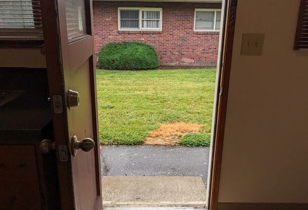 2 beds, 1 bath, 960 sqft, $1,445, Unit Tennessee-7433