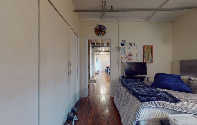 3 beds, 1 bath, 1,596 sqft, $2,695, Unit 2B