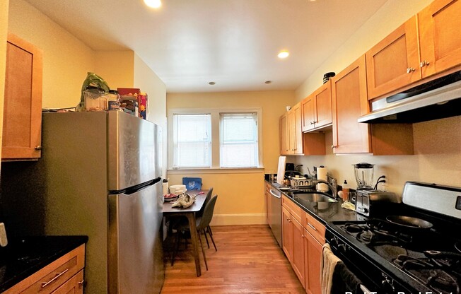 229 CHESTNUT HL AVE
