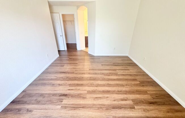 3 beds, 2 baths, $1,565, Unit Bldg K5