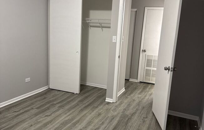 2 beds, 1 bath, $1,650, Unit 619-208