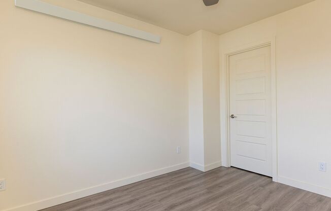 3 beds, 2 baths, 800 sqft, $2,995, Unit 201