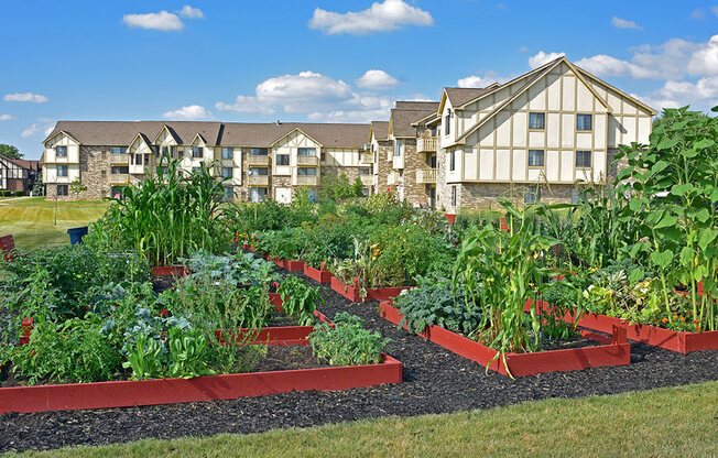 Community Gardens at Thornridge Apartments, Grand Blanc, MI