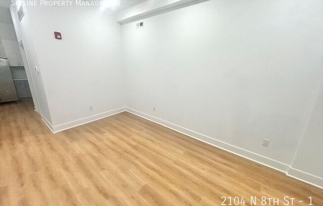 2104 N 8 ST