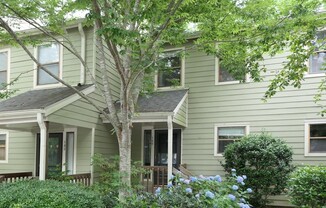 140 BEECHWOOD DR