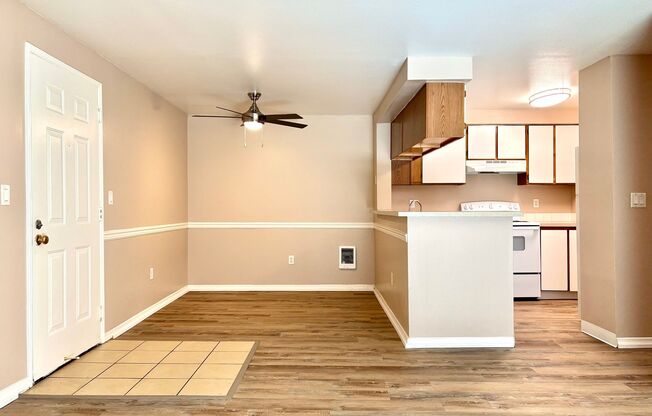 2 beds, 2 baths, 982 sqft, $1,675, Unit 533