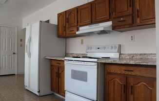 1 bed, 1 bath, $775, Unit Apt E