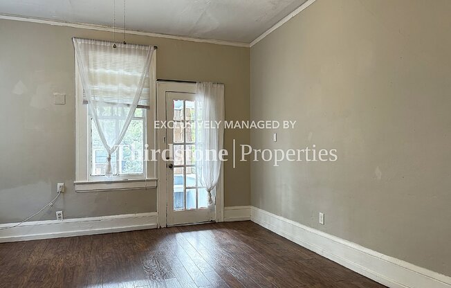 119 W 6 ST