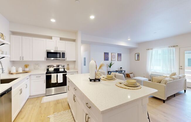 2 beds, 1 bath, 951 sqft, $1,650, Unit C208