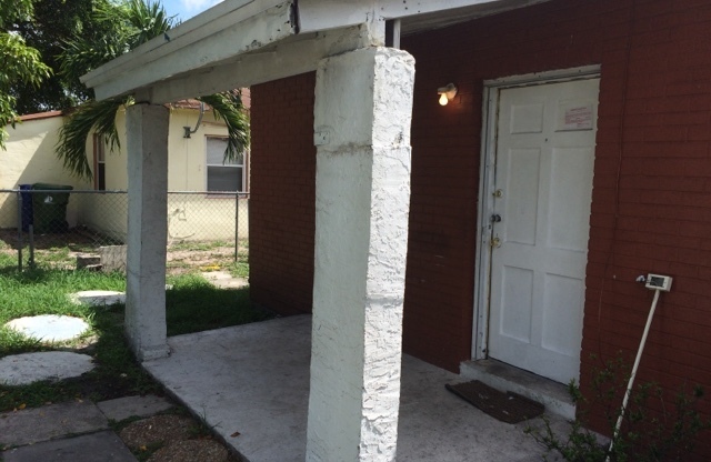 2 beds, 1 bath, $1,683