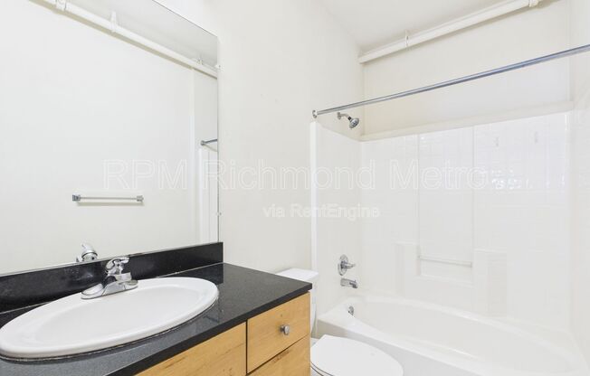 1 bed, 1 bath, 719 sqft, $1,220, Unit 203