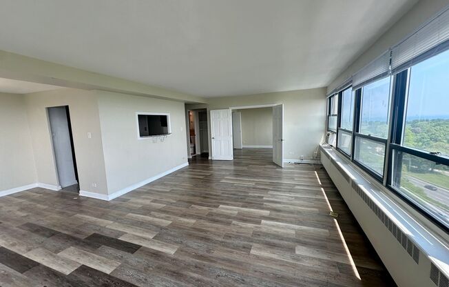 3 beds, 2 baths, 1,500 sqft, $3,925, Unit 418-1405