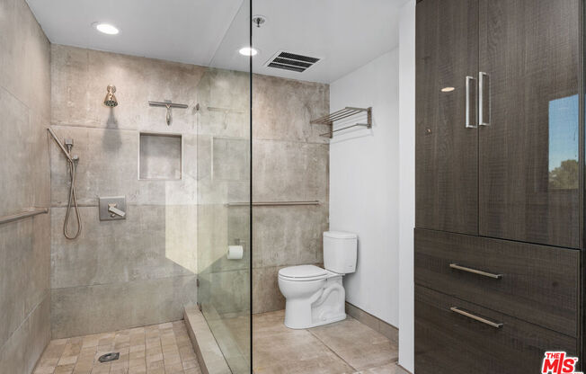 2 beds, 2.3 baths, 1,859 sqft, $7,800, Unit 804