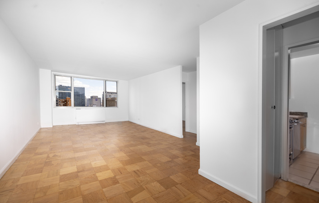 1 bed, 1 bath, $5,125, Unit 21E