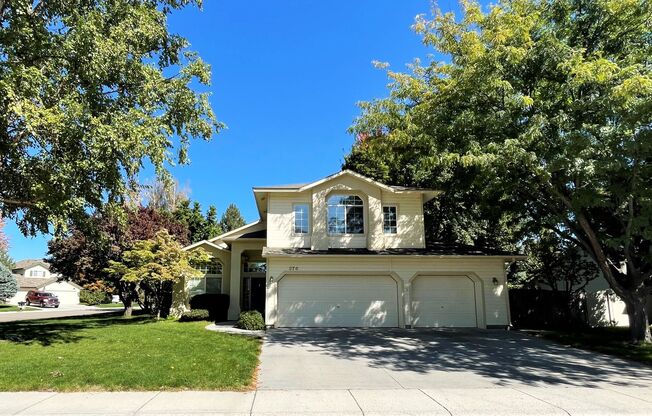 Beautiful 5bd 3ba home on corner lot, Edgeview Estates Sub in Boise