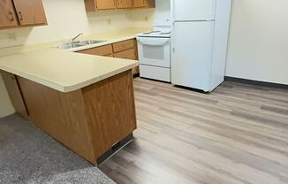 2 beds, 1 bath, 850 sqft, $879.99, Unit 911-L102