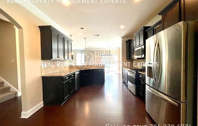 3233 ELYSE MNR CT