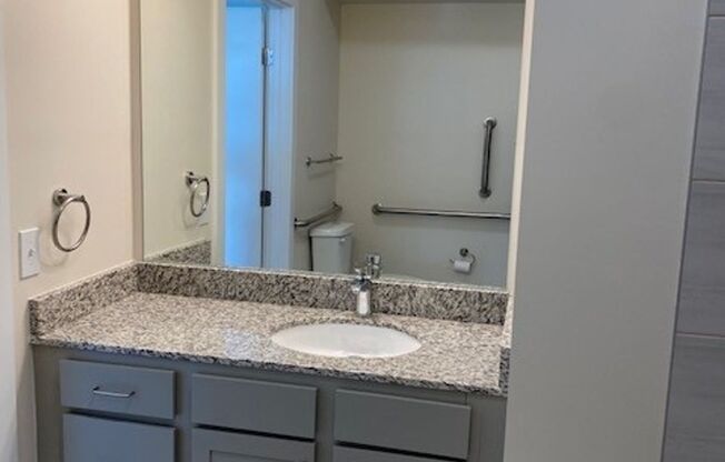 2 beds, 2 baths, 600 sqft, $1,599