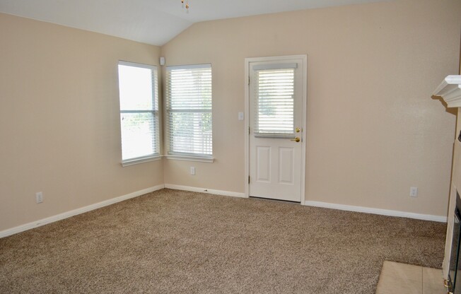 Beautiful 3/2 , located in Arborstone