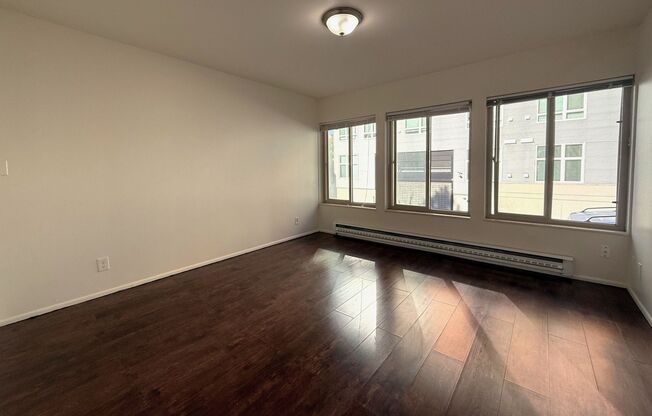 2 beds, 1 bath, 619 sqft, $1,875, Unit 205