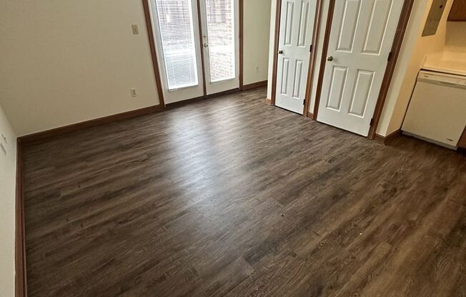 1 Bedroom 1 Bathroom Condo!