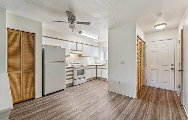 Welcome to Tuxedo Park Apartments