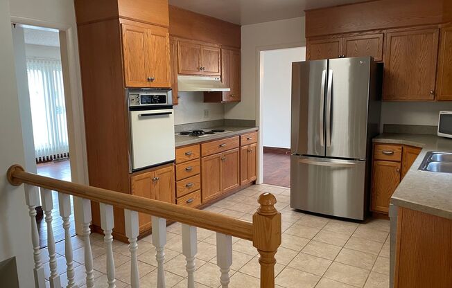 3 bed 2 bath available!