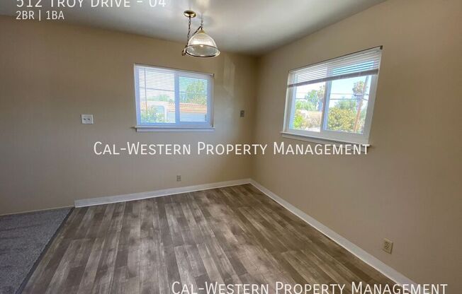 512 TROY DR