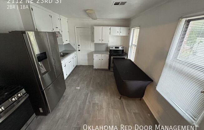 2112 NE 23 ST