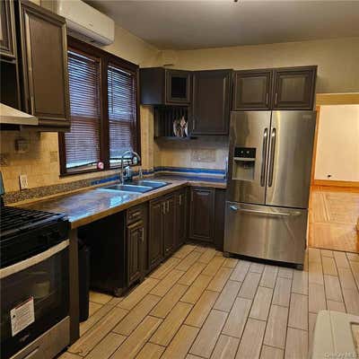 3 beds, 1 bath, 2,110 sqft, $3,500, Unit 1