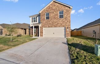 4 beds, 2.5 baths, $1,995